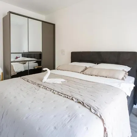 Apartment Luma Diklo - Classic One Bedroom With Sea View *