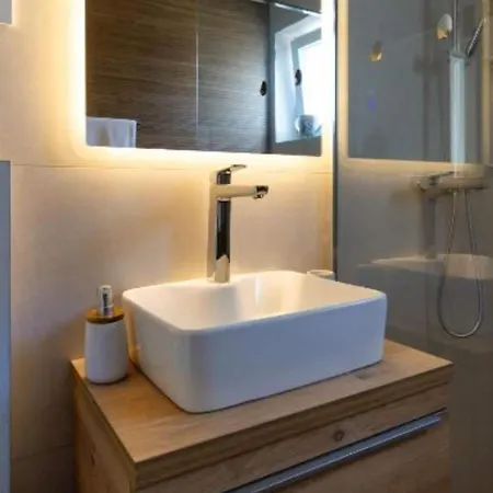 Luma Diklo - Classic One Bedroom With Sea View Διαμέρισμα